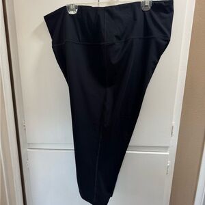 Amazon Essentials Black High-Waist Cropped Leggings 3X